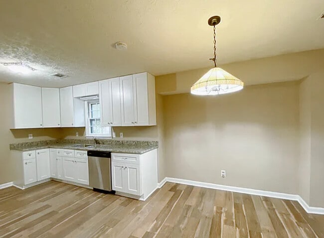 Kitchen - 6341 Spout Springs Rd