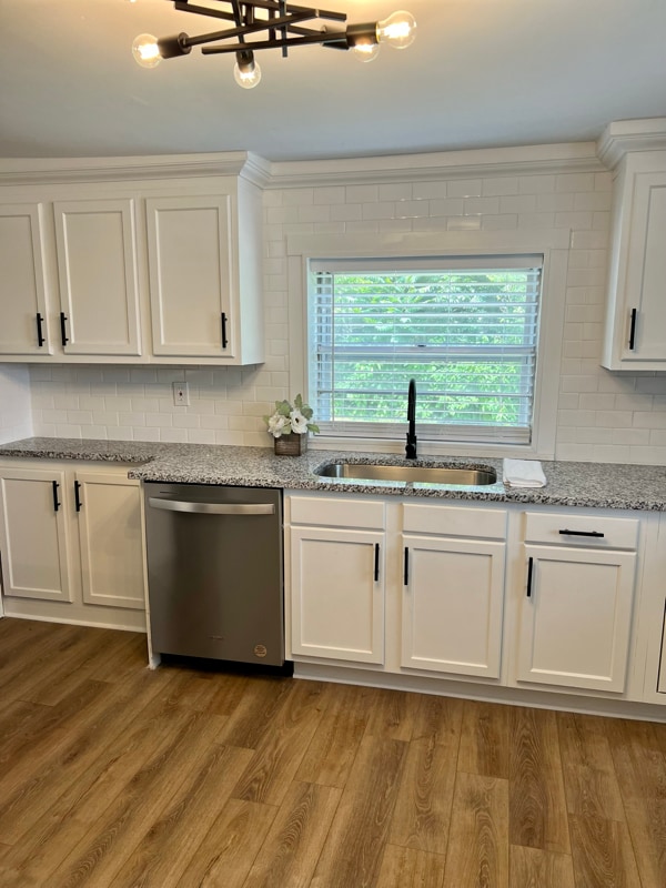 Photo - 736 Everett Rd