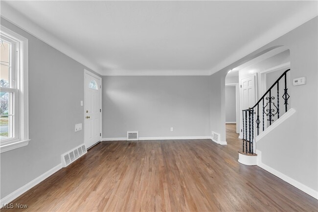 Photo - 25771 Zeman Ave