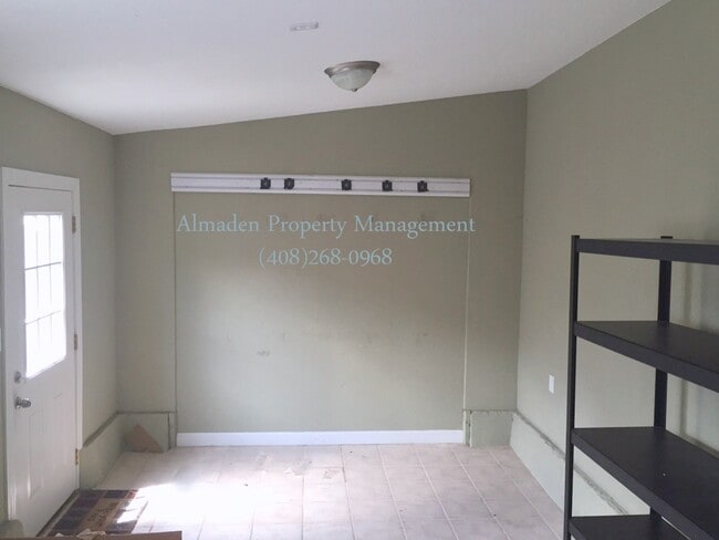 924 Almaden Ave