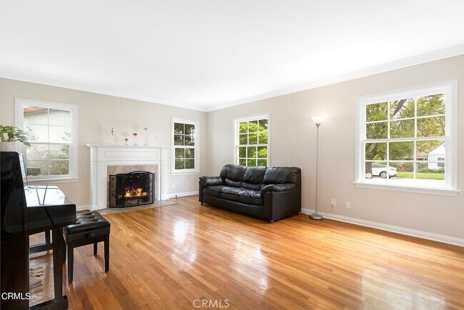 Photo - 2963 Sheffield Rd