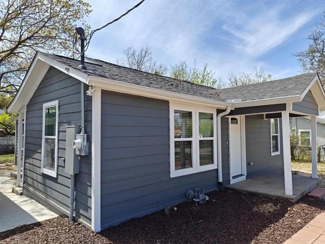 Building Photo - 207 W College Ave Rental