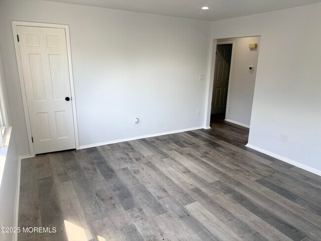 Photo - 55 Chapin Ave