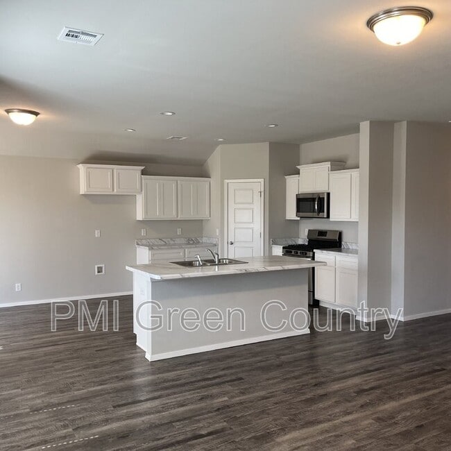 Photo - 8506 E 161st Pl S