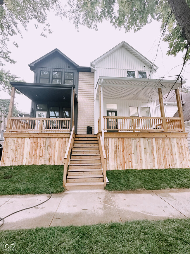 Building Photo - 649 Birch Ave Rental