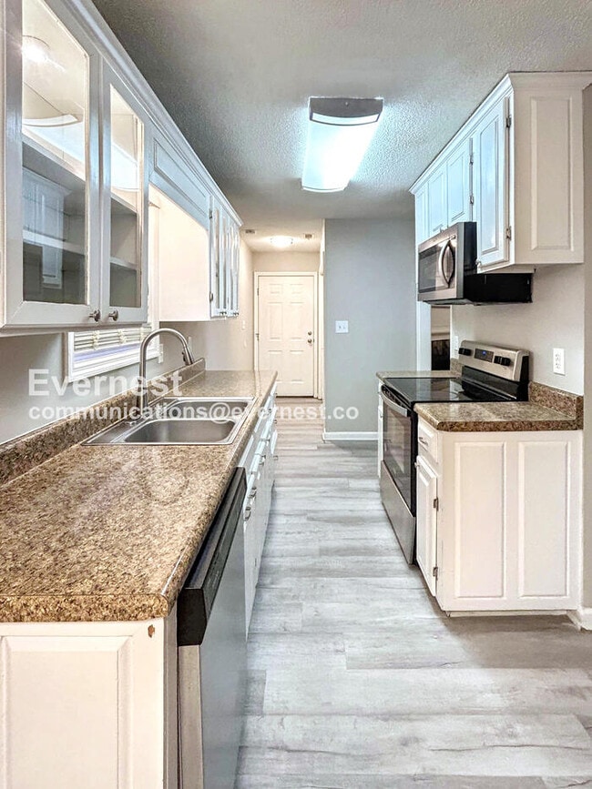 Photo - 5920 Catawba Way