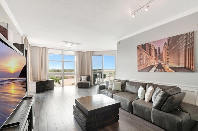 Photo - 804 E Windward Way Unit 615