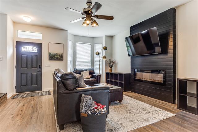 Photo - 803 Greene Way