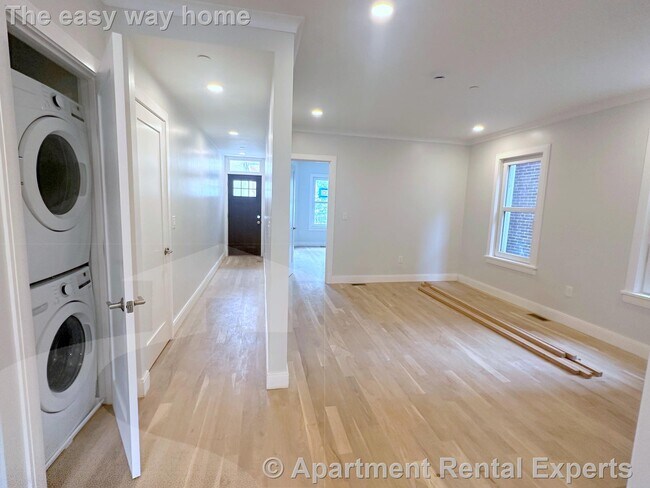 Photo - 37 Gore St Unit #1