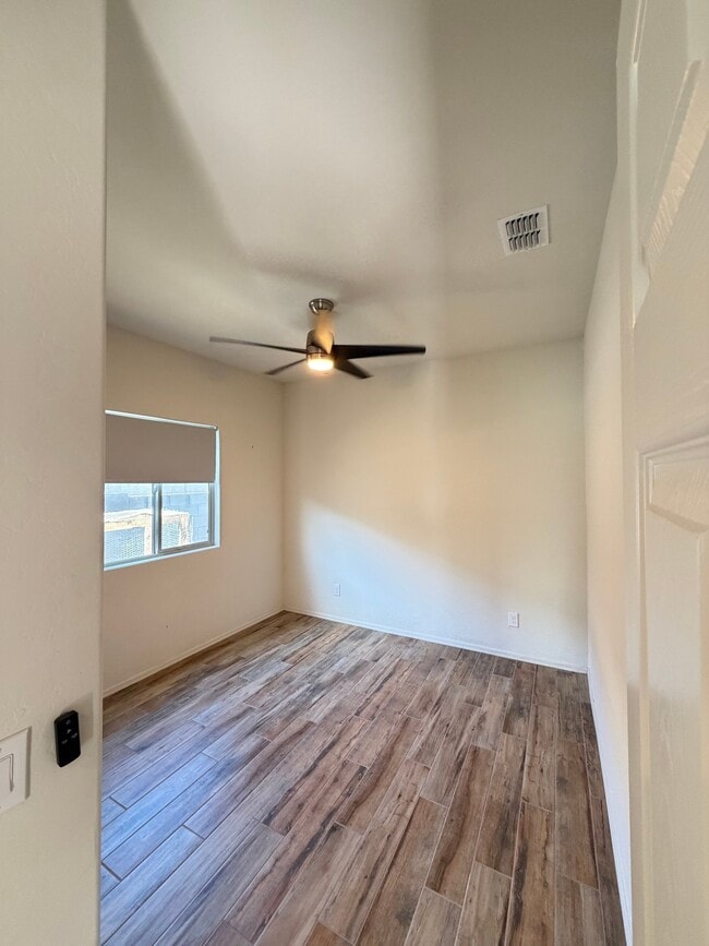Photo - 43806 Juniper Ave