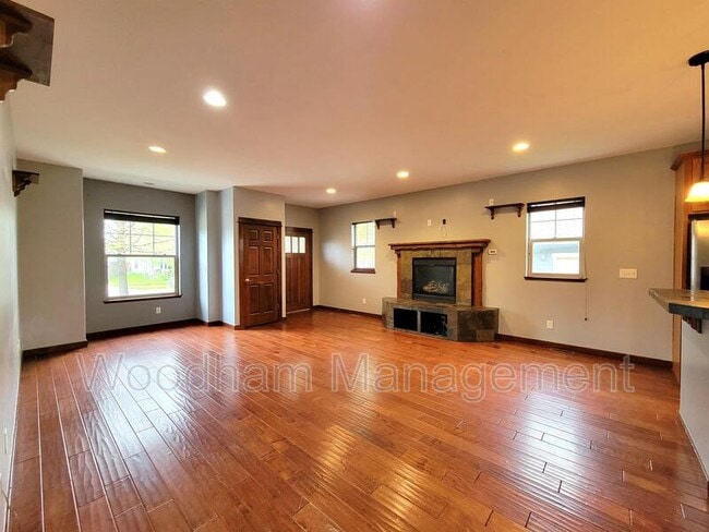 Photo - 1624 Gale Ct