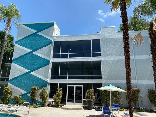 Building Photo - Mila Sherman Oaks Rental