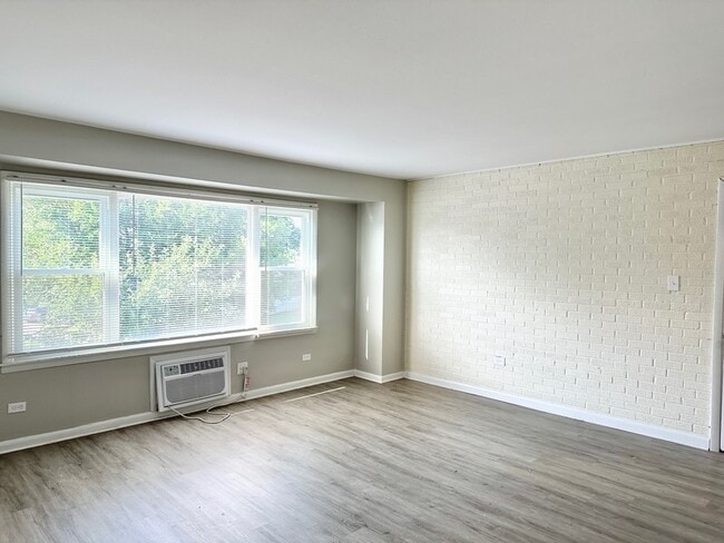 Photo - 9709 W Lorraine Dr Unit Apt 10