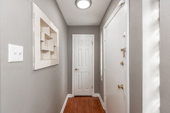 Photo - 6605 Kahns Ave