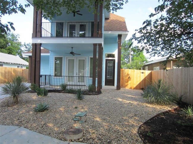 Photo - 5305 Duval St