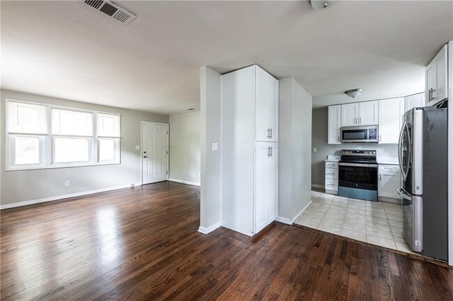 Photo - 3527 Bolfair Dr NW