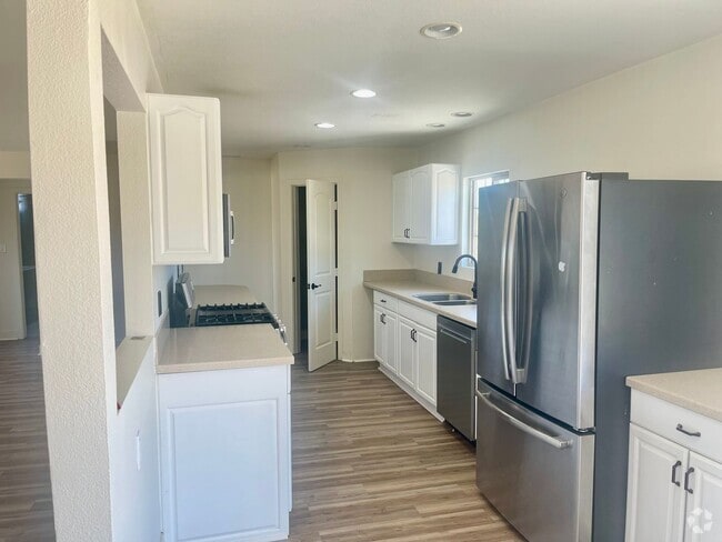 Building Photo - Coming Soon! 4 bedroom with Solar! Rental