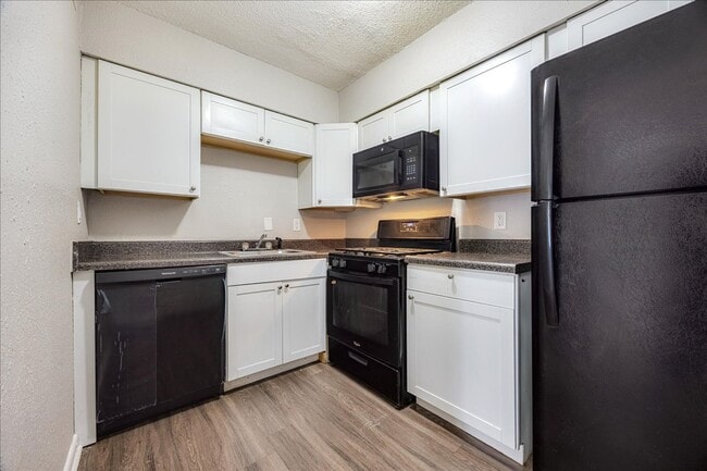 Photo - Macon Crossing Apartments