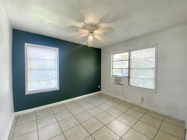 1138 4th Ave N