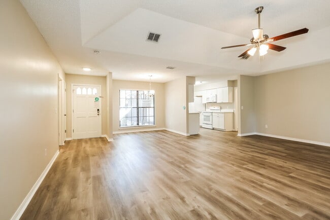 Photo - 2098 Allison Ct