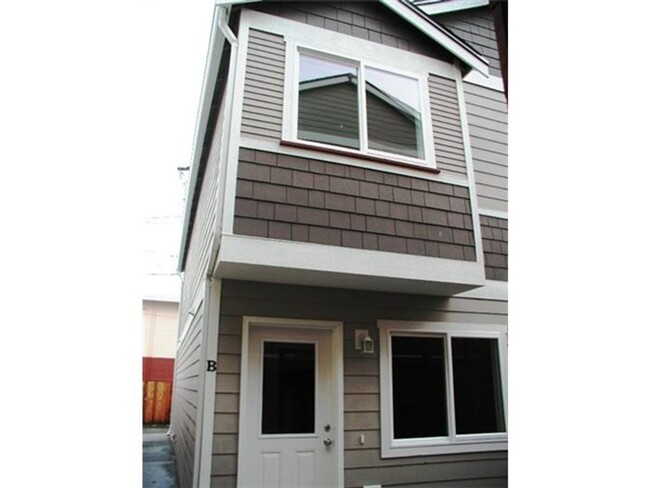 Charming One Bedroom Townhome in 6th Avenu... - Charming One Bedroom Townhome in 6th Avenu...