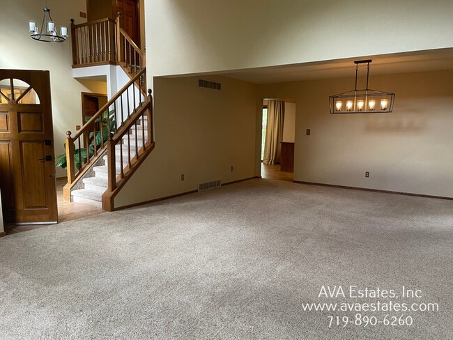 Photo - 294 S Sifford Ct
