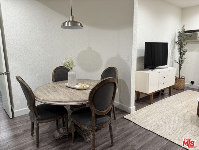 Photo - 1440 Veteran Ave Unit 228