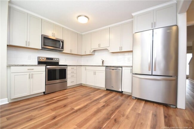 Photo - 110 Riverwalk Cir