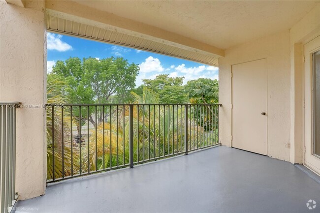 Building Photo - 9999 Summerbreeze Dr Unit 409 Rental