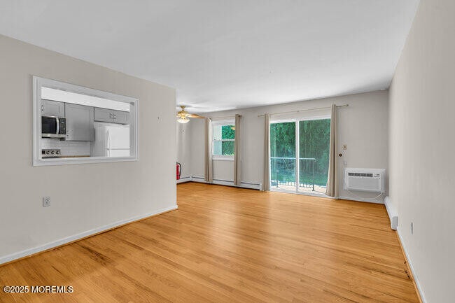 Photo - 735 Greens Ave Unit 15A