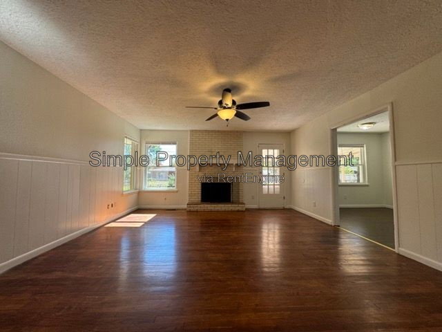 Photo - 816 Willow Ln