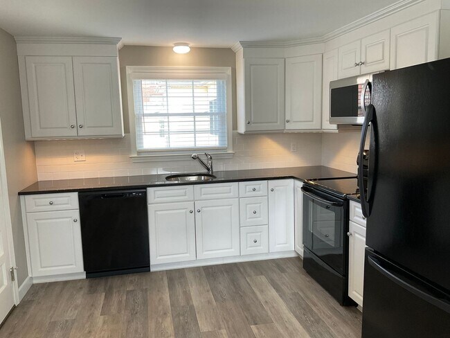 Photo - 61 S Main St Unit 2nd Floor