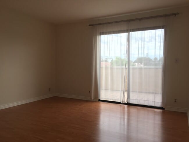 209 La France Ave