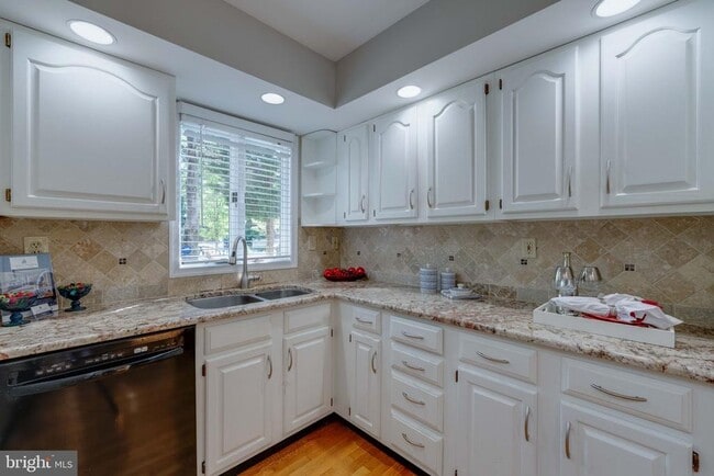 Photo - 4710 Old Dominion Dr