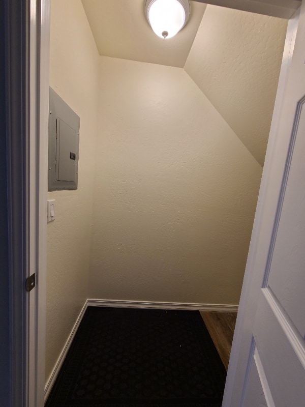 Photo - 657 SE 8th St