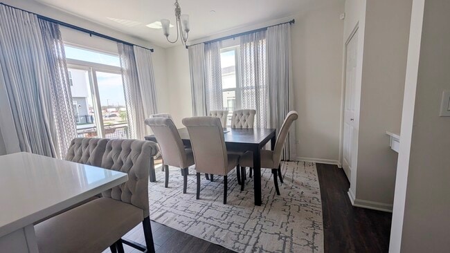 Photo - 29W730 Cambridge Ct