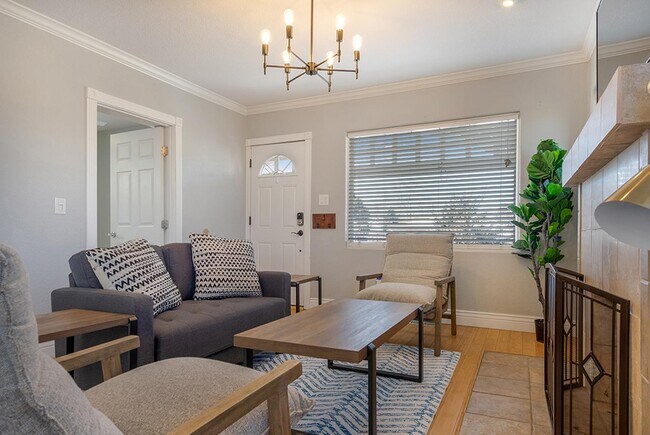 4290 Knox Ct