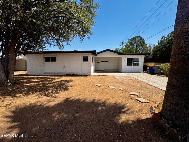 Photo - 5102 Beals St