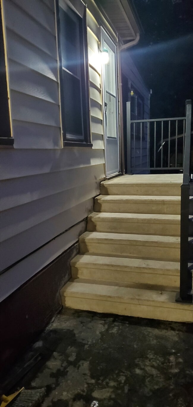 333 Whitehead Rd Unit 2