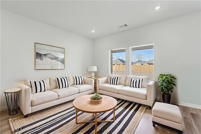 Photo - 539 Colorado St