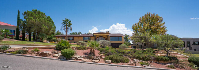 Building Photo - 6204 Pinehurst Dr Rental
