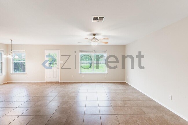 Photo - 419 Indian Meadow Dr