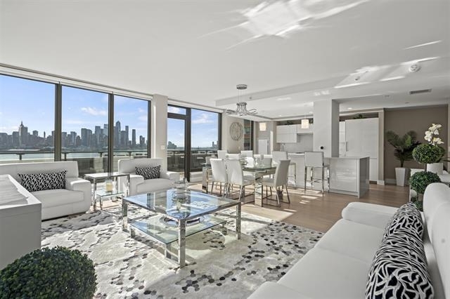 Photo - 9 Ave at Port Imperial Unidad 916 Rental