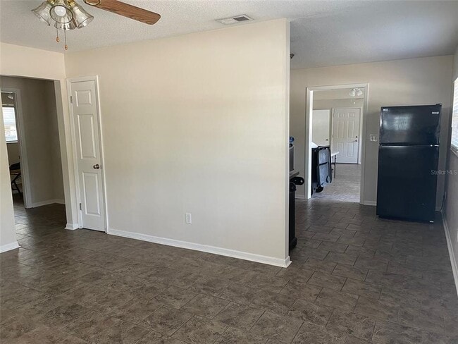 Photo - 204 Callitris Ave