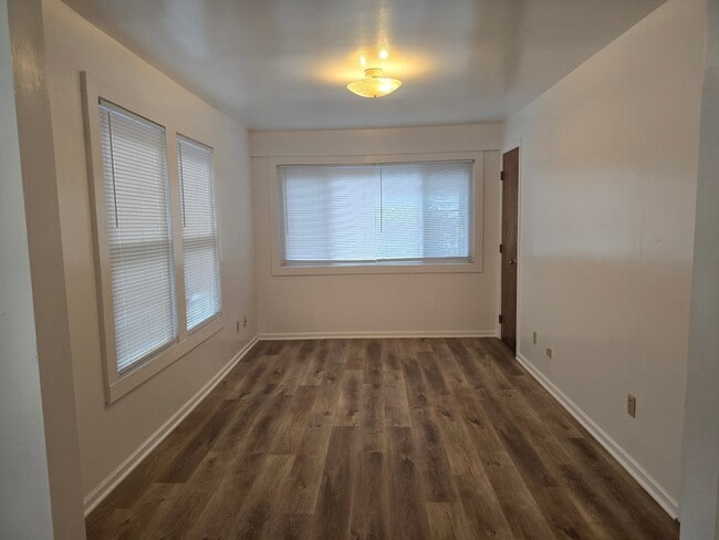 Photo - 1384 Pondview Ave Unit 1384 Pondview Avenue 3