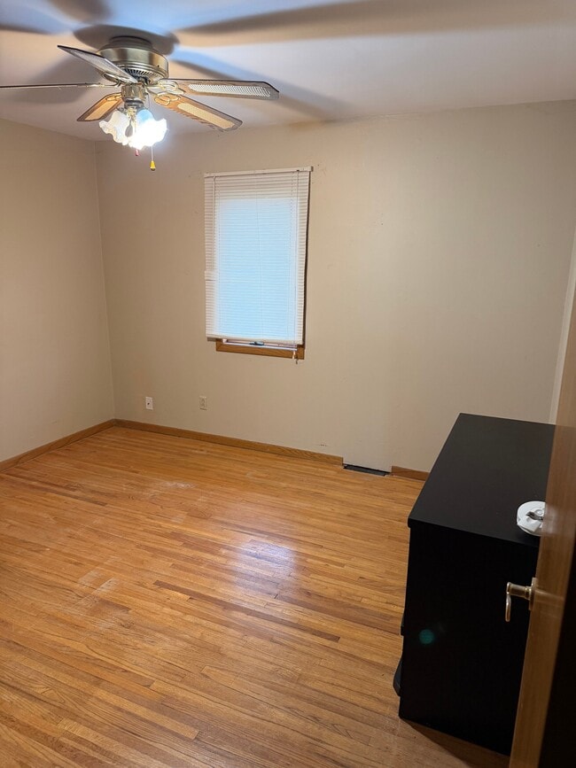 713-713 13th Ave