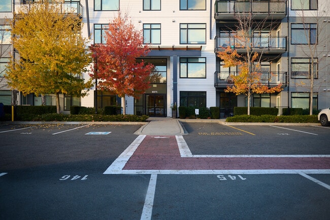 Photo - North Point Apartments