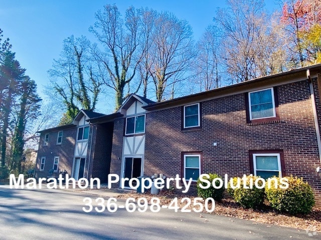 Building Photo - 1100 Crescent Dr Unit 01 Rental