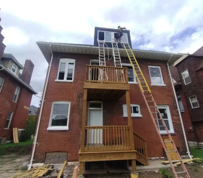 Photo - 4266 Washington Blvd