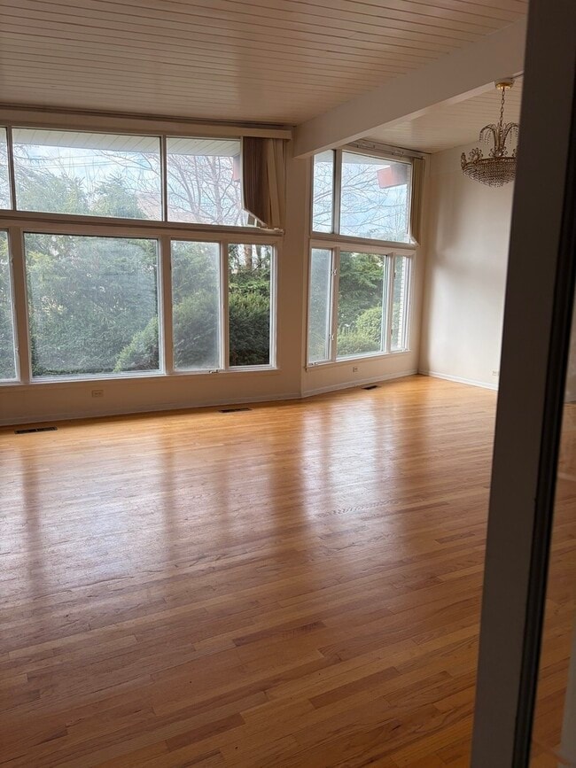 Photo - 15601 108th Ave